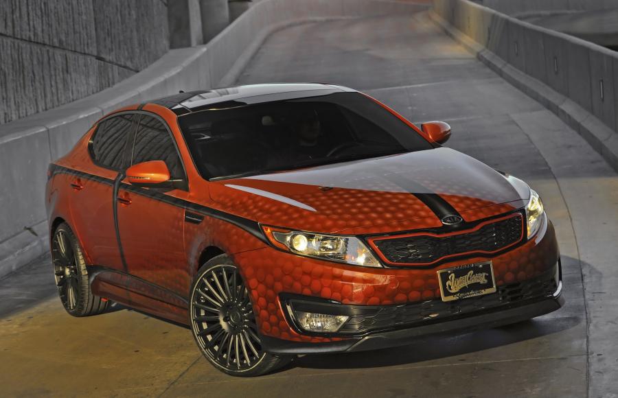  Kia Optima Hybrid Slam Dunk Blake Griffin (TF) 2011 года  (фото 3 из 10)